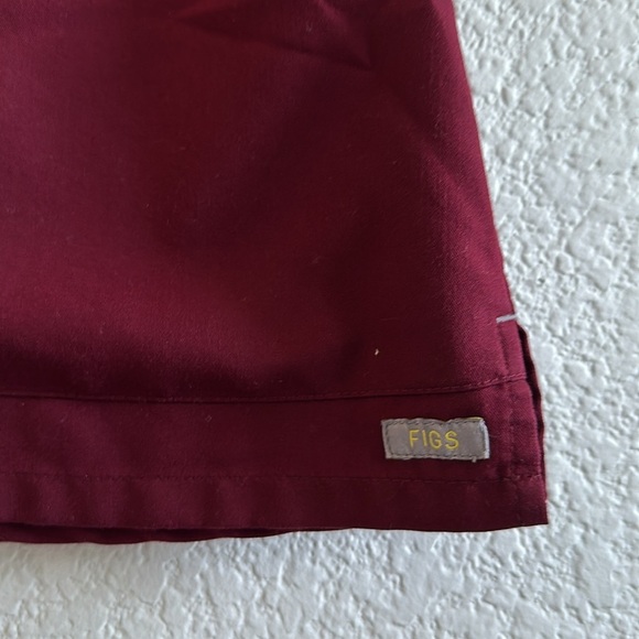 Figs set of Casma 3 pocket top and pants - Picture 5 of 11